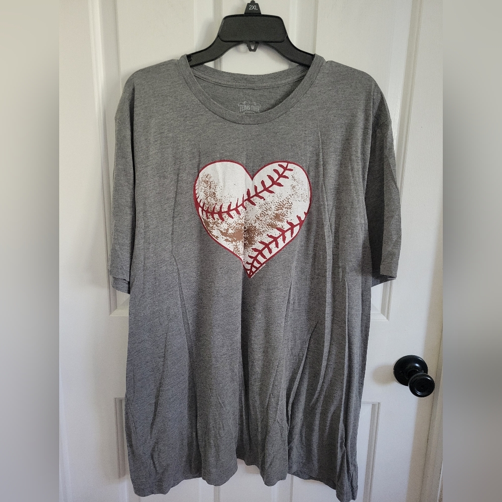 Texas True Threads Women’s Gray Baseball Heart Graphic Tee Shirt Soft Blend 3XL - Picture 1 of 4